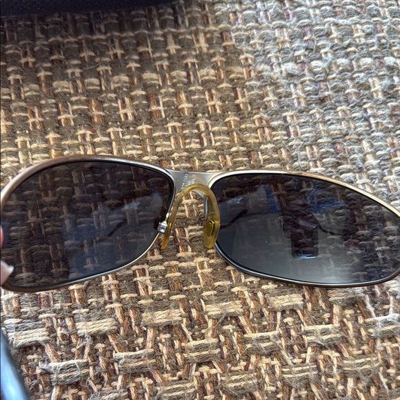 Harley-Davidson Black Sunglasses with Iconic Emblem - Picture 6 of 13